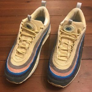 Nike Canvas sneakers